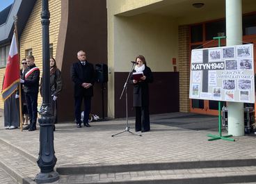 Obchody 85. rocznicy zbrodni katyńskiej w Lututowie