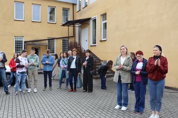 Ośrodek w Gromadzicach będzie miał piękny mural. Właśnie powstaje!