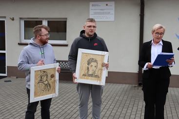 Ośrodek w Gromadzicach będzie miał piękny mural. Właśnie powstaje!