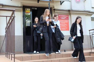 Maturzyści napisali dziś egzamin z języka polskiego na poziomie podstawowym. Jak im poszło?
