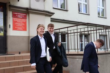 Maturzyści napisali dziś egzamin z języka polskiego na poziomie podstawowym. Jak im poszło?