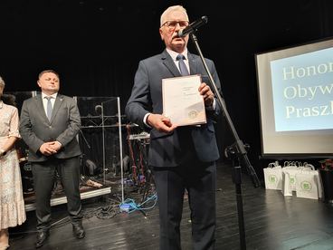 Dr Zbigniew Szczerbik pośmiertnie odznaczony tytułem Honorowego Obywatela Miasta Praszki