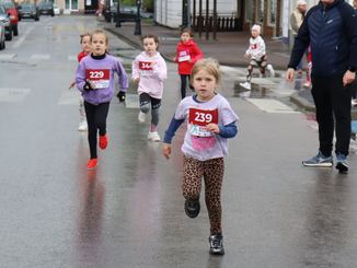 Prawie 100 osób wystartowało w biegu głównym Pętli Wieluńskiej