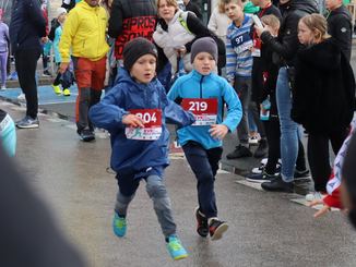 Prawie 100 osób wystartowało w biegu głównym Pętli Wieluńskiej