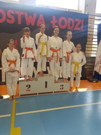 Medale wieluńskich karateków w mistrzostwach Łodzi