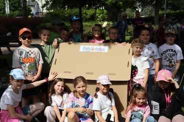 Bibliotekę marzeń tworzyli dziś uczniowie – na zabawę z okazji Dni Dziecka zaprosiła ich Biblioteka Miejska w Wieluniu 