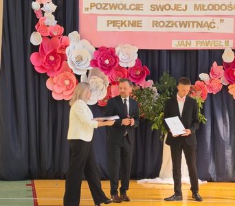 Gmina Pątnów: nagrodzili najzdolniejszych uczniów